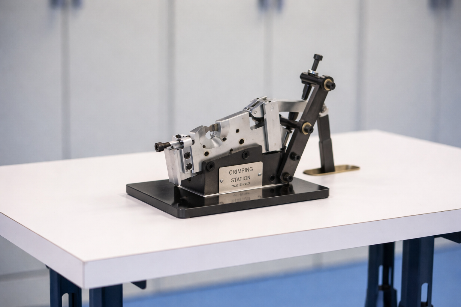 Drilled End Suture Crimping Machines 